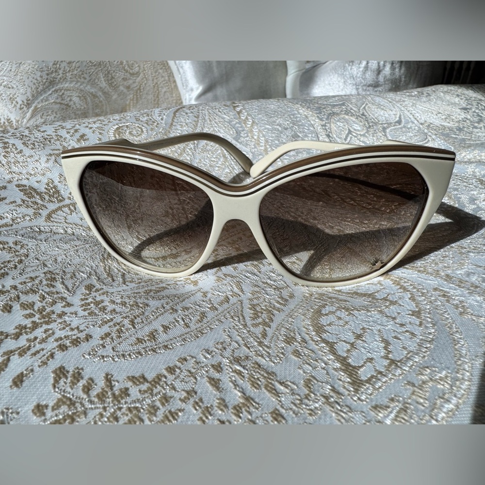 Chic Cream Cat-Eye Sunglasses